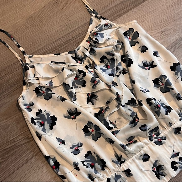 Lauren Conrad Floral Cream and Navy Women's Top - Picture 1 of 6